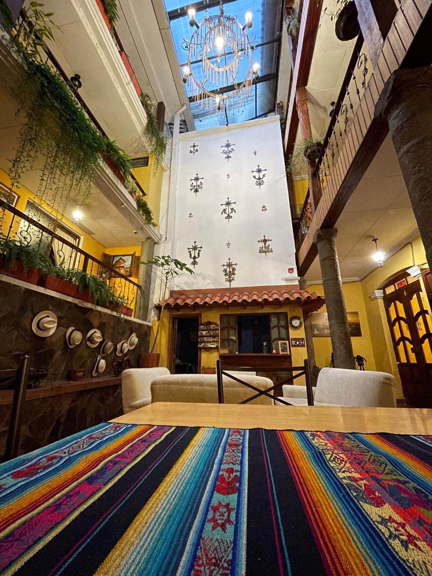 Mia Leticia B&B Quito Buitenkant foto